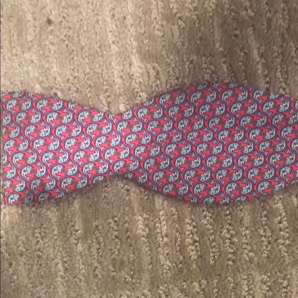 Vineyard Vines Bow Tie - Picture 2 of 3
